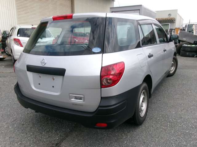 Nissan AD 6