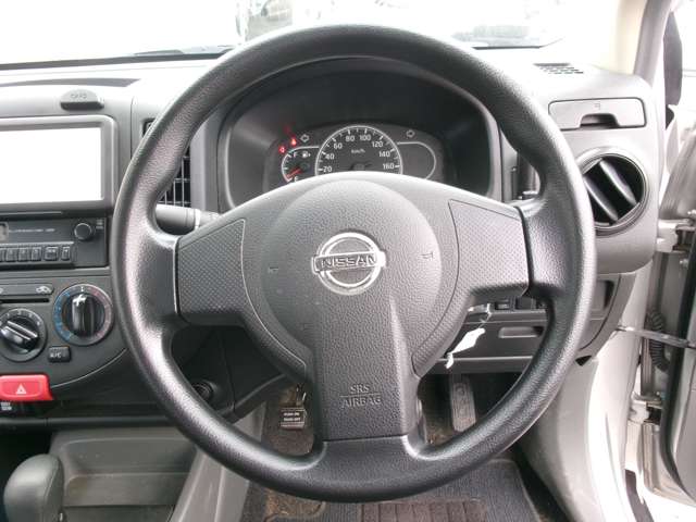 Nissan AD 9
