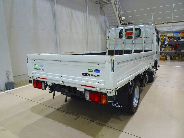 Isuzu Elf 2