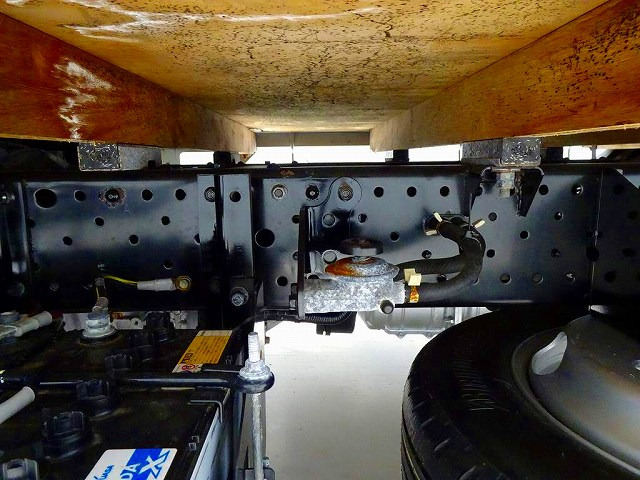 Isuzu Elf 10