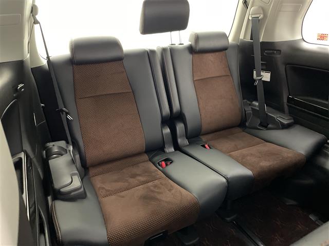 Toyota Alphard 11