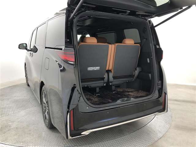 Toyota Vellfire 11