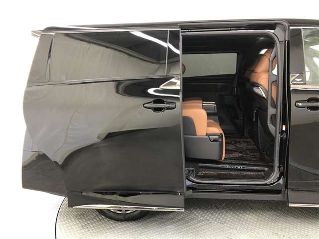 Toyota Vellfire 8