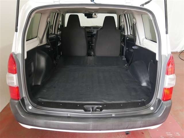Toyota Succeed Van 8