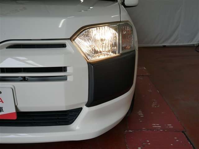 Toyota Succeed Van 9