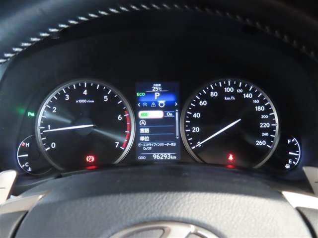 Lexus NX 8