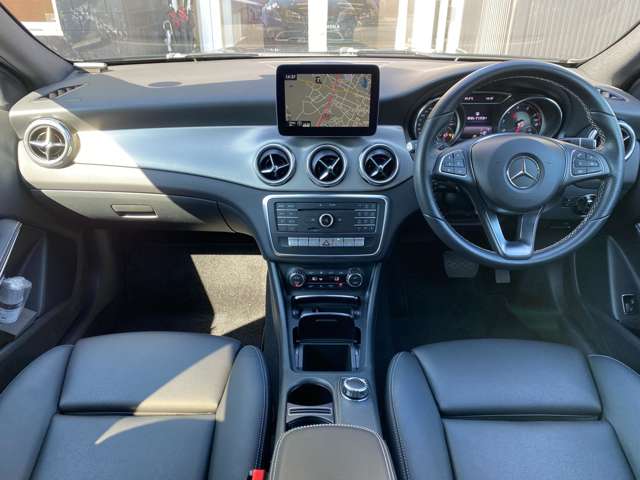Mercedes-Benz GLA-Class 2