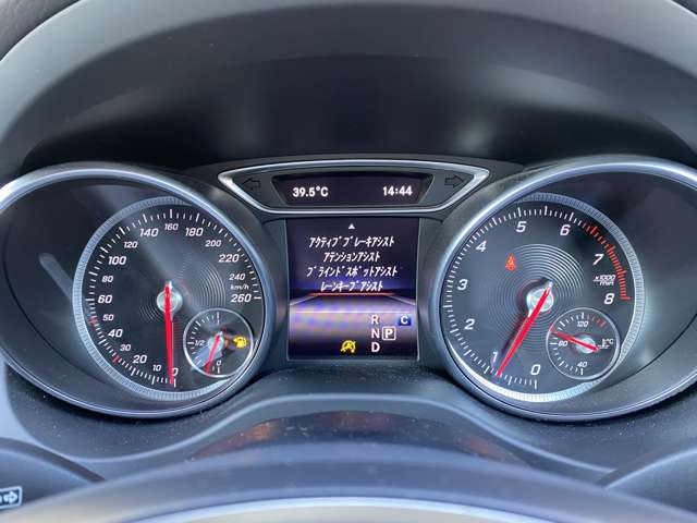Mercedes-Benz GLA-Class 7