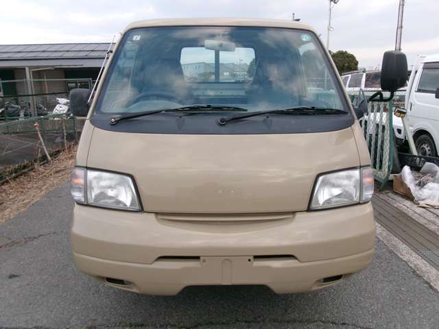Mazda Bongo Truck 2