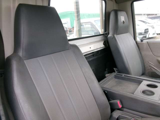Mazda Bongo Truck 9