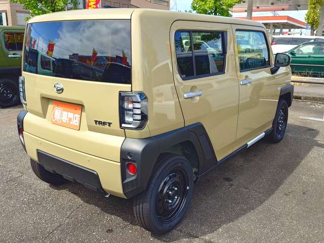 Daihatsu Taft 10