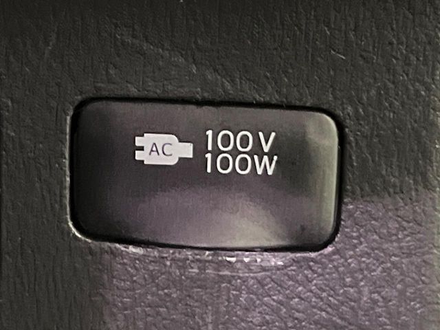 Toyota Alphard 6