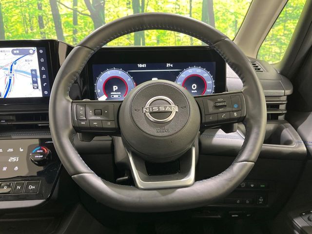 Nissan Serena 12