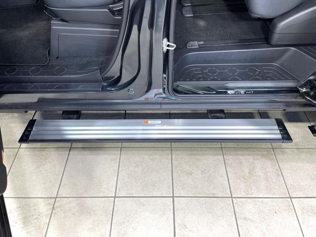 Mitsubishi Delica D:5 3