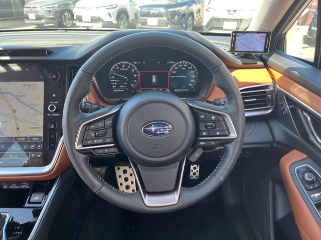 Subaru Legacy Outback 11