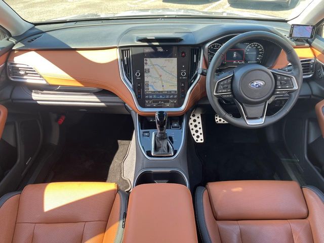 Subaru Legacy Outback 2