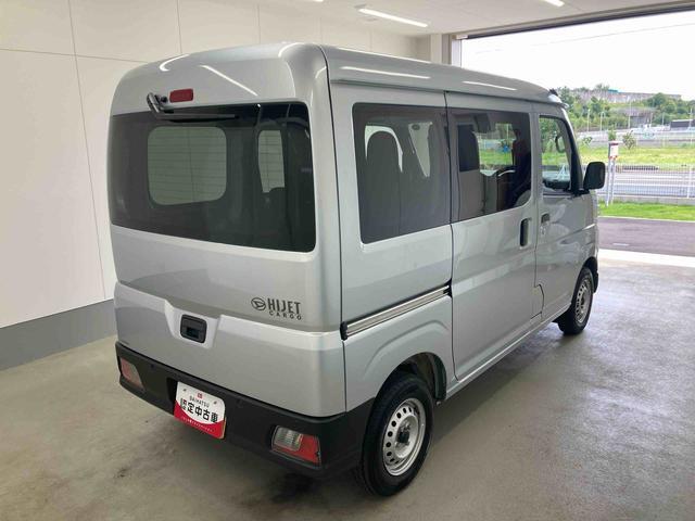 Daihatsu Hijet Cargo 8