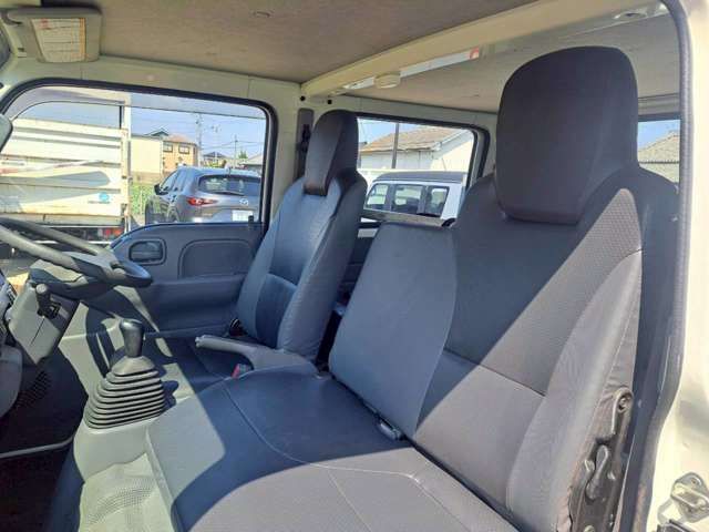 Isuzu Elf 11