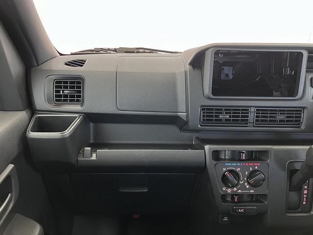 Daihatsu Hijet Deck Van 10