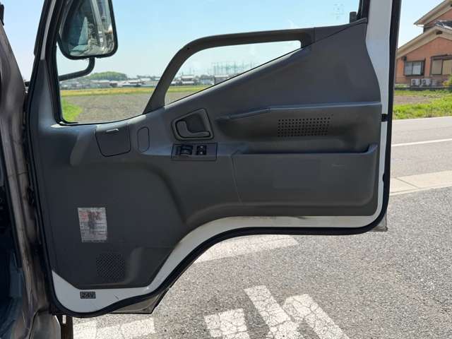 Mitsubishi Fuso Canter 8