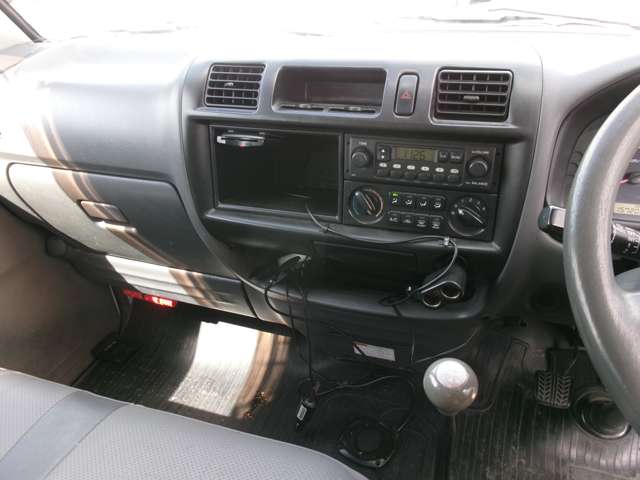 Nissan Vanette 9