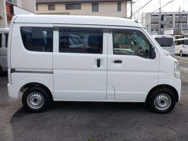 Nissan NV100 Clipper 4