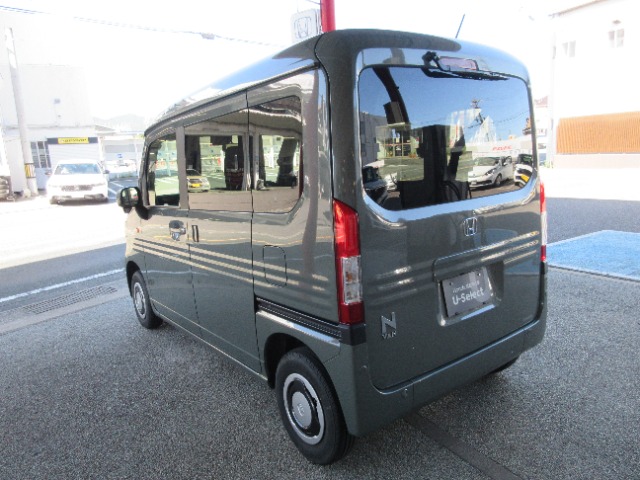 Honda N-VAN 8