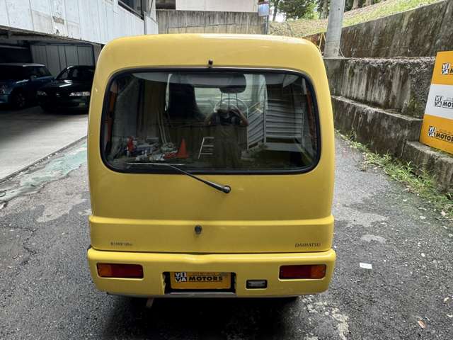 Daihatsu Midget II 12