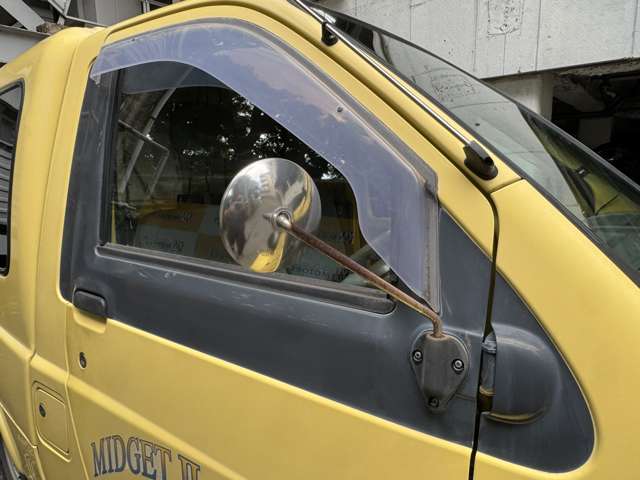 Daihatsu Midget II 7