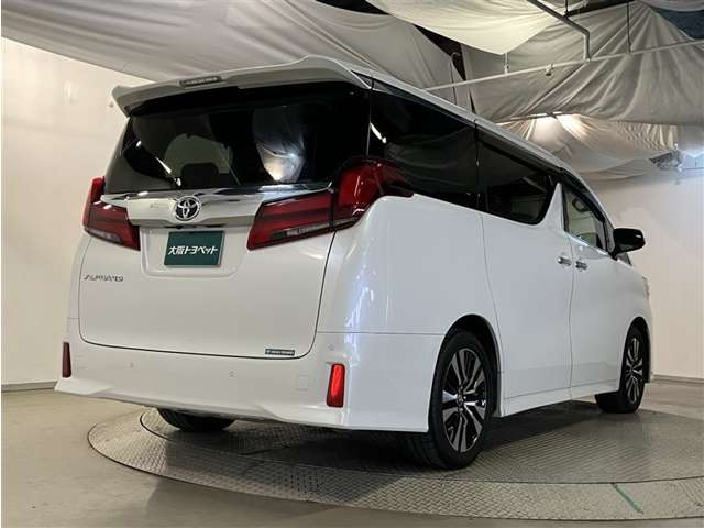 Toyota Alphard 11
