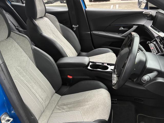 Peugeot SUV e-2008 5