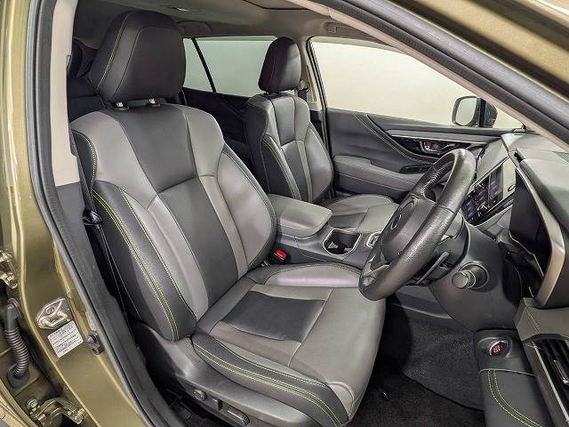 Subaru Legacy Outback 11