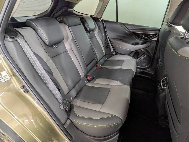 Subaru Legacy Outback 12