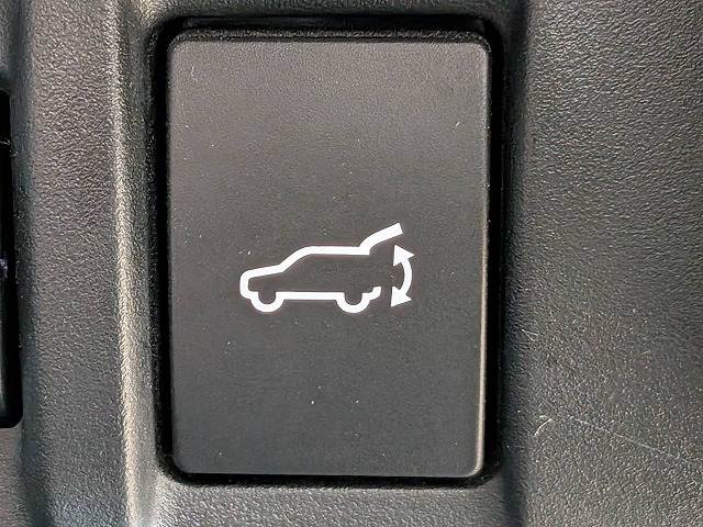 Subaru Legacy Outback 8