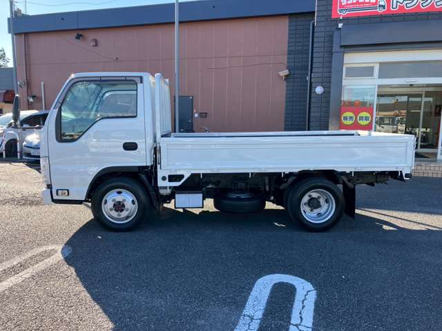 Isuzu Elf 8