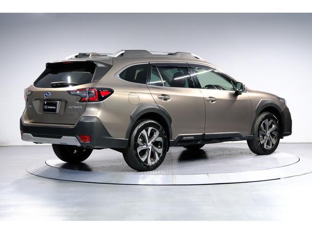 Subaru Legacy Outback 2