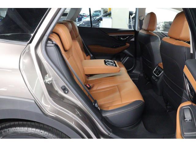 Subaru Legacy Outback 9