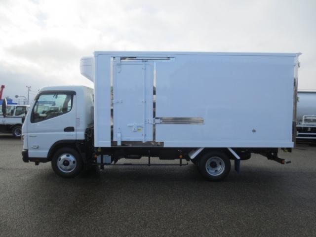 Mitsubishi Fuso Canter 9