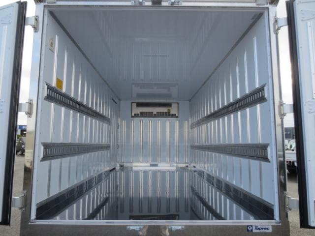 Mitsubishi Fuso Canter 10
