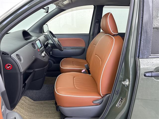 Toyota Sienta 9