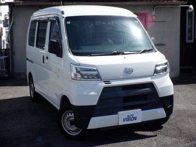 Daihatsu Hijet Cargo 2