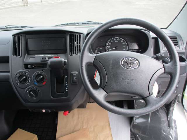 Toyota Town Ace Van 11