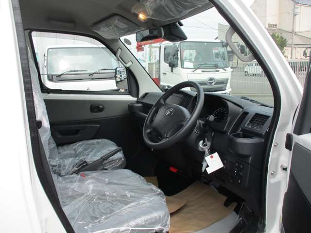 Toyota Town Ace Van 12