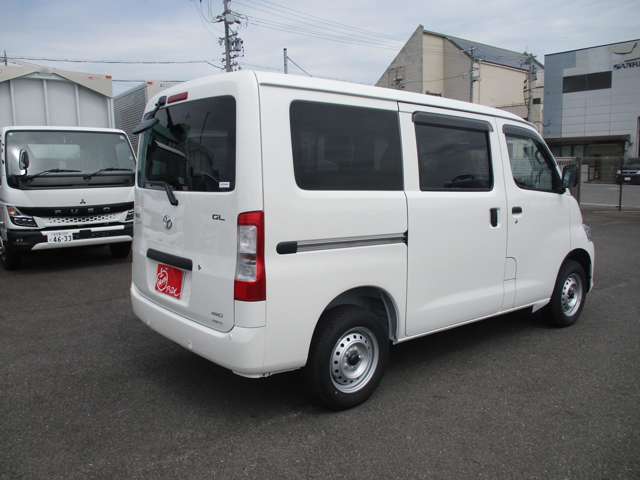 Toyota Town Ace Van 5