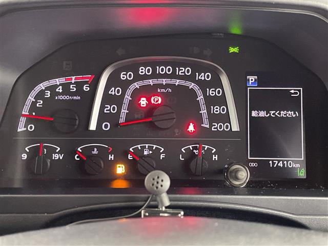 Toyota Land Cruiser 70 8