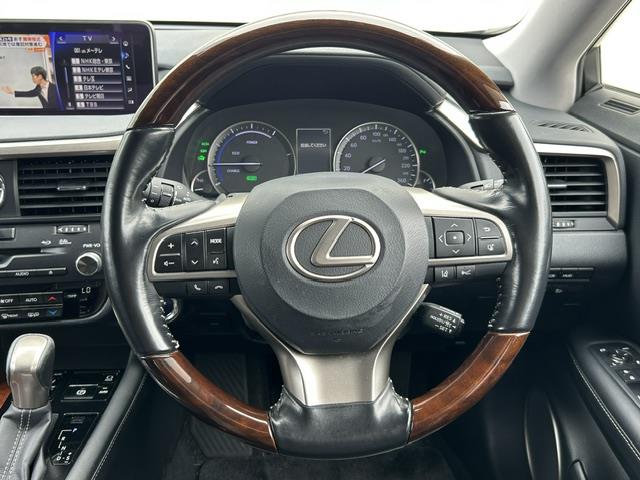 Lexus RX 6