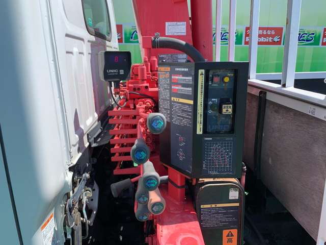 Isuzu Elf 6
