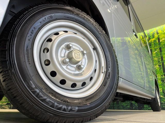 Honda N-VAN 12