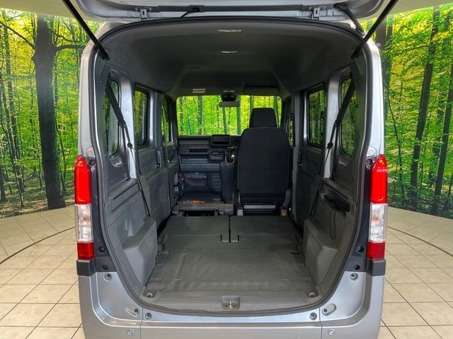 Honda N-VAN 10