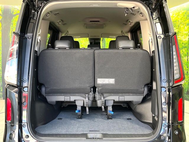 Nissan Serena 11